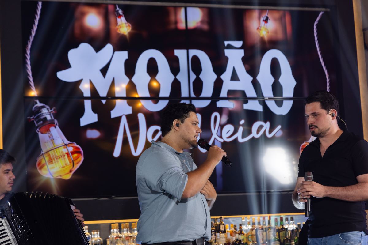 Apresentação de Zé Vitor e Marcelo